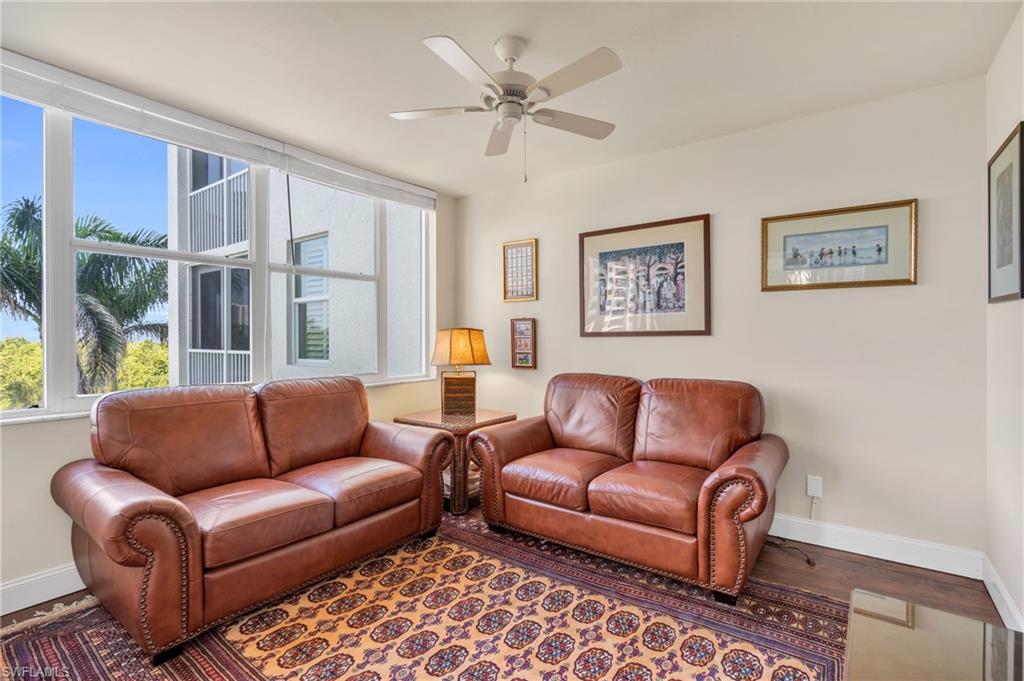 5550 Heron Point DR # 302