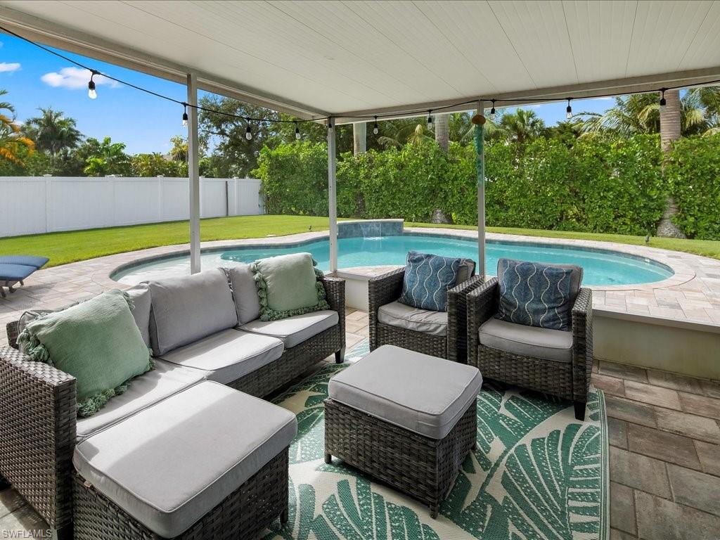2680 Longboat DR