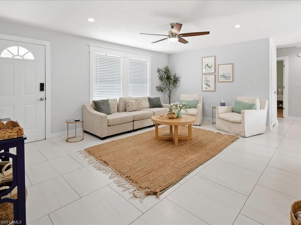 2680 Longboat DR