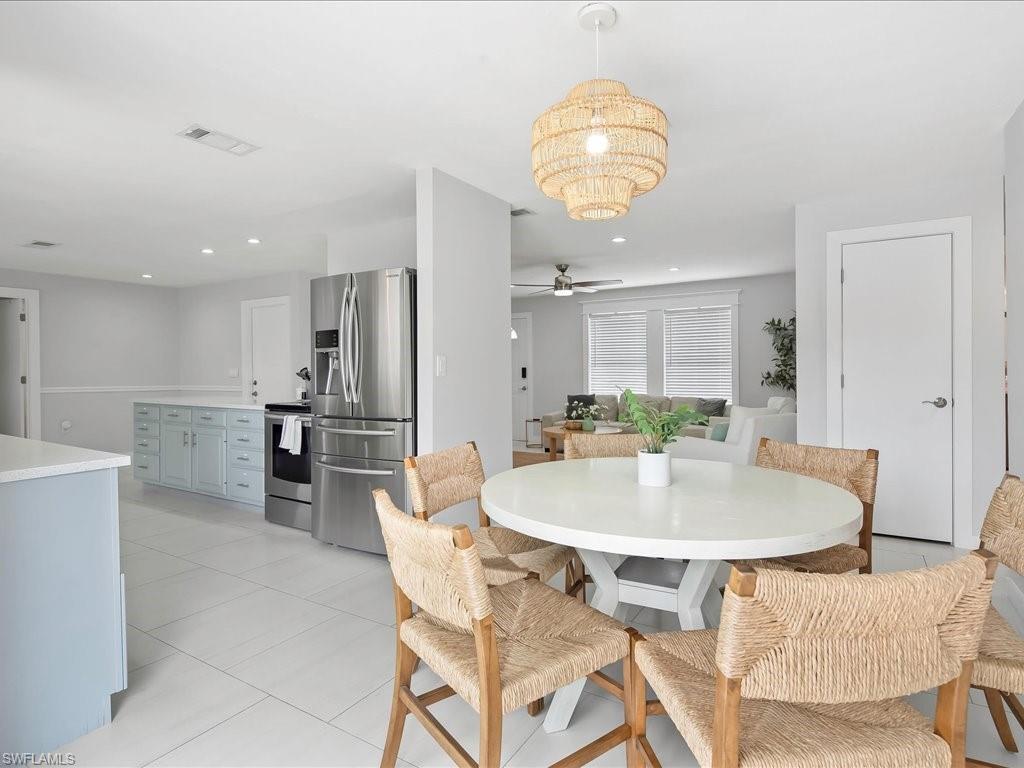 2680 Longboat DR