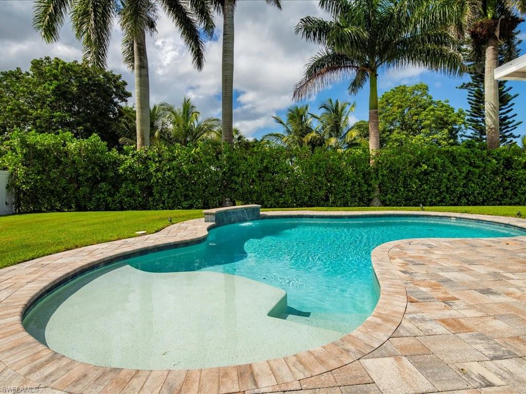 2680 Longboat DR