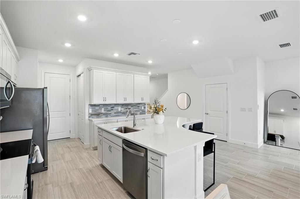 4349 SONOMA OAKS CIR