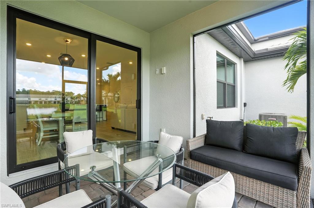 4349 SONOMA OAKS CIR