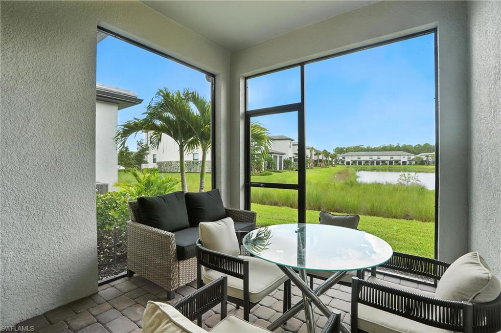 4349 SONOMA OAKS CIR