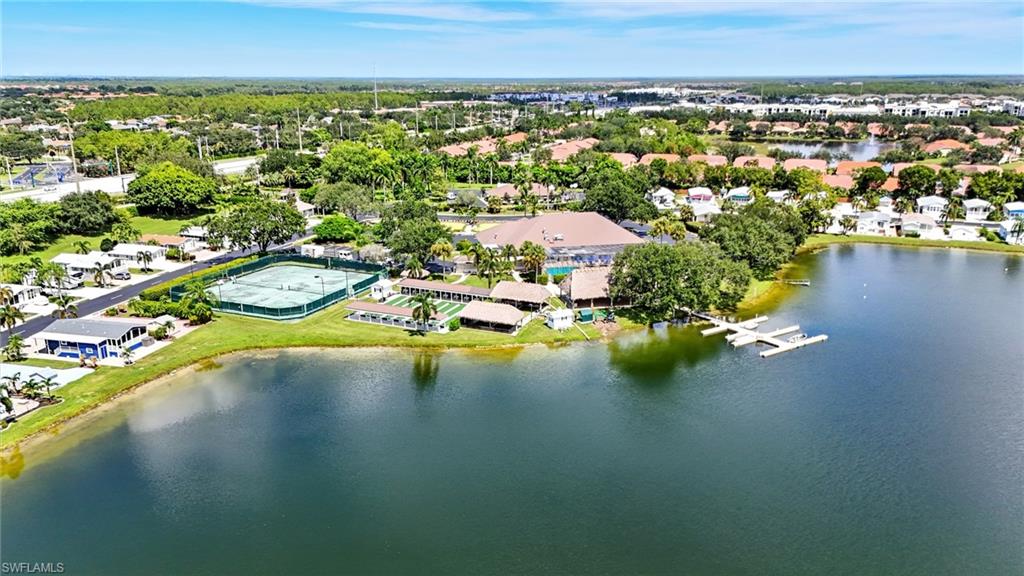 1041 Crystal Lake DR