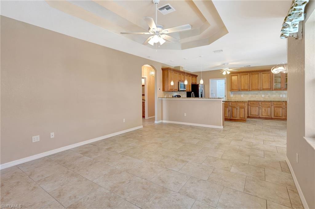 2450 Rio De Janeiro AVE