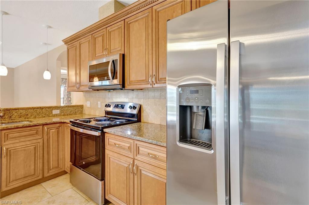 2450 Rio De Janeiro AVE