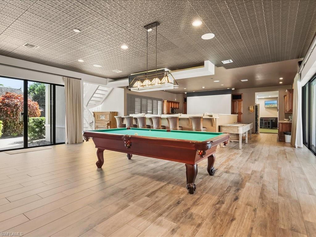 656 Hickory RD