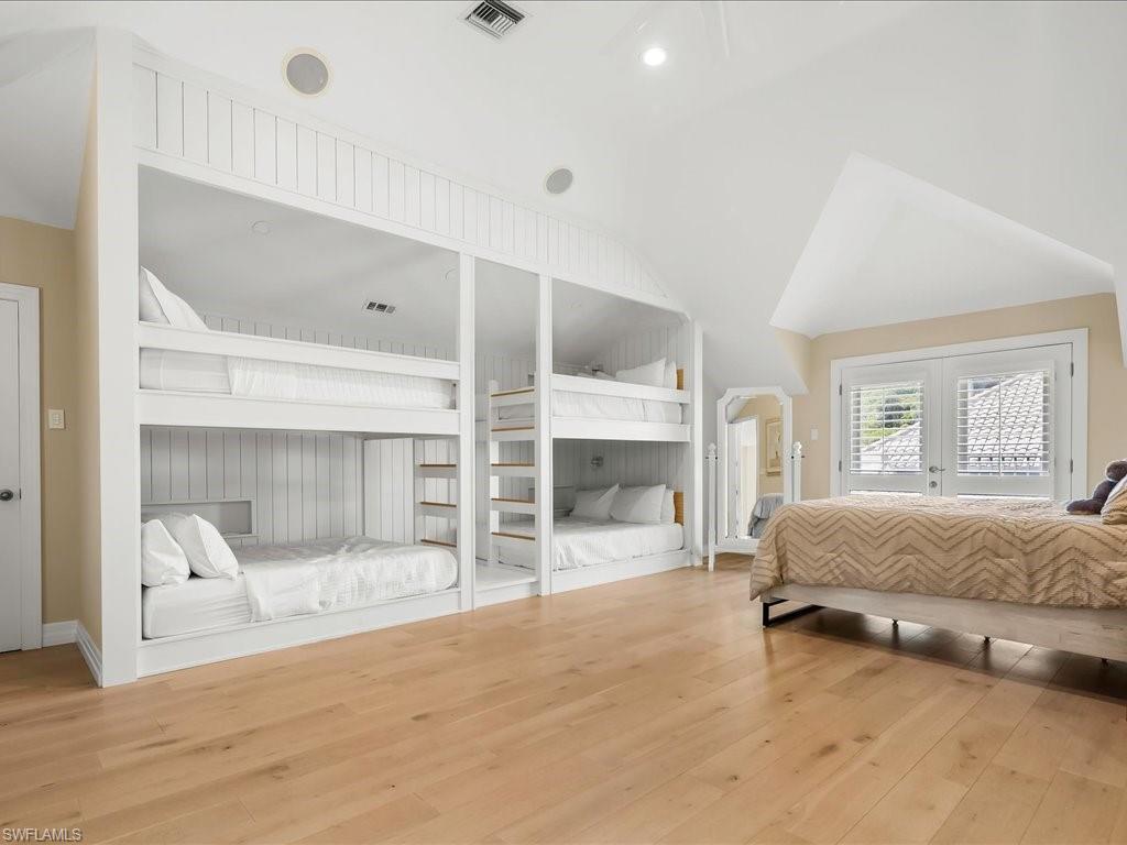 656 Hickory RD