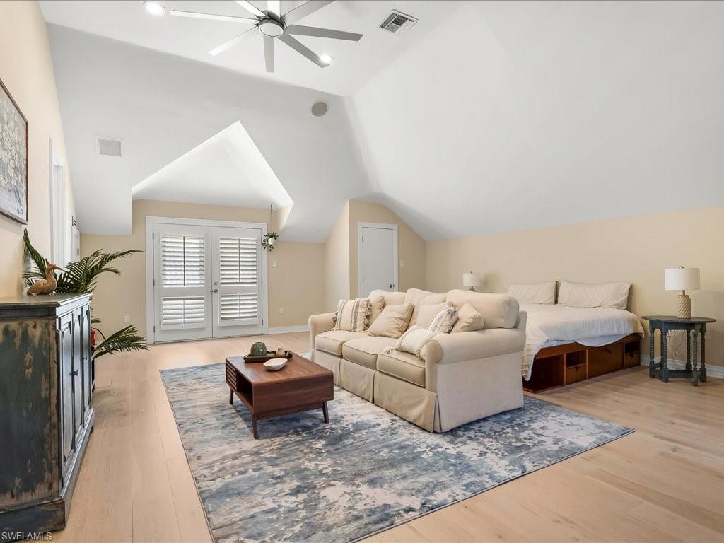 656 Hickory RD