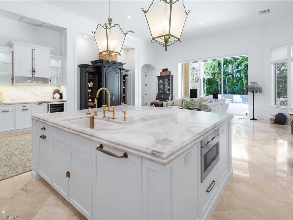 9009 Terranova DR