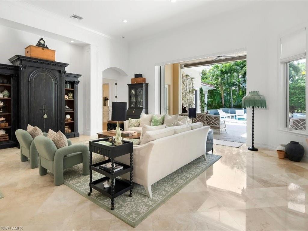 9009 Terranova DR