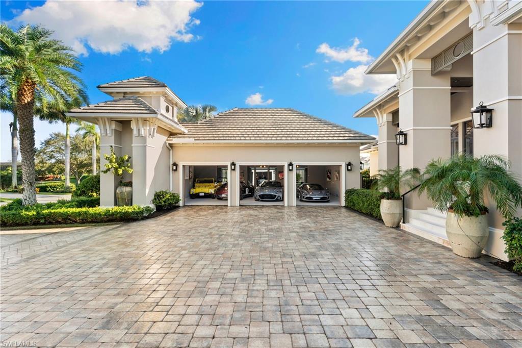 26180 Woodlyn DR