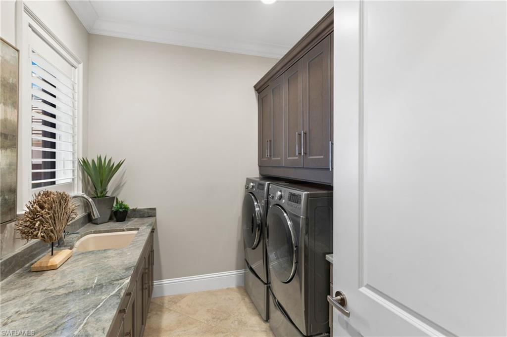 26180 Woodlyn DR