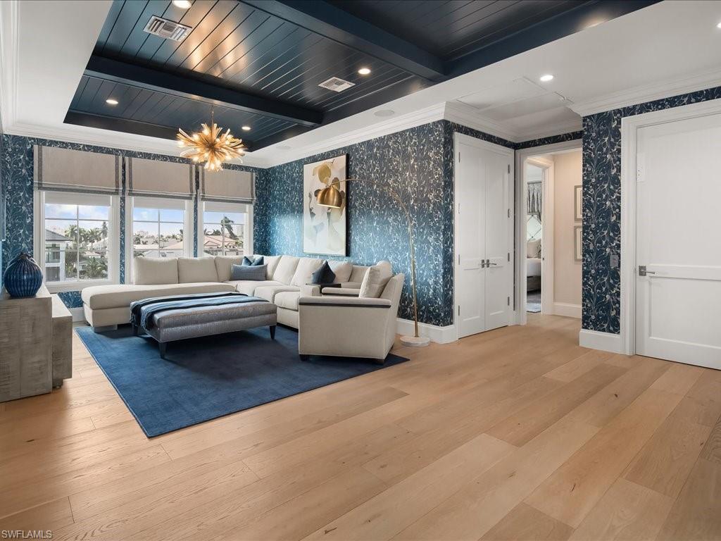 360 Heron AVE