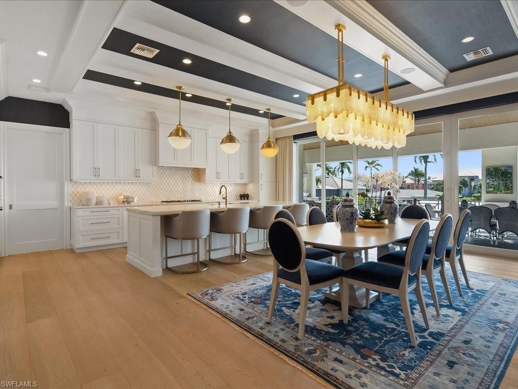 360 Heron AVE