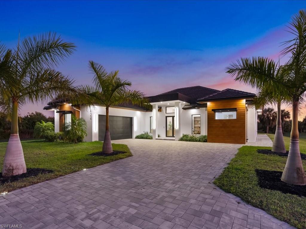 424 Shady Hollow BLVD W