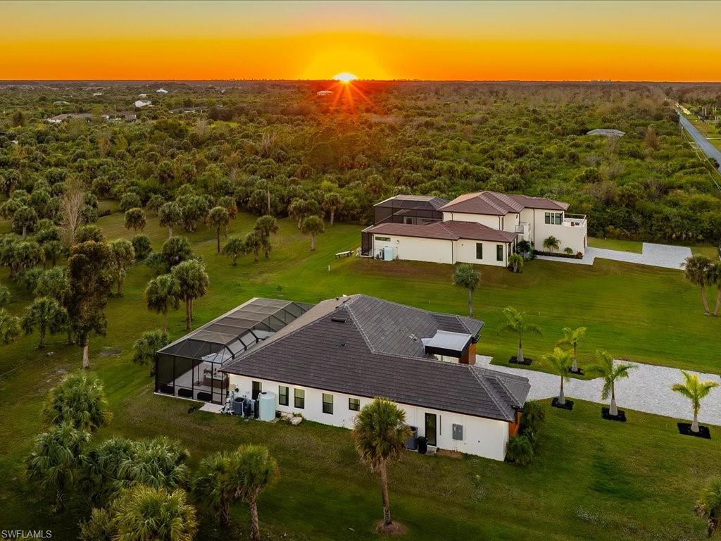 424 Shady Hollow BLVD W