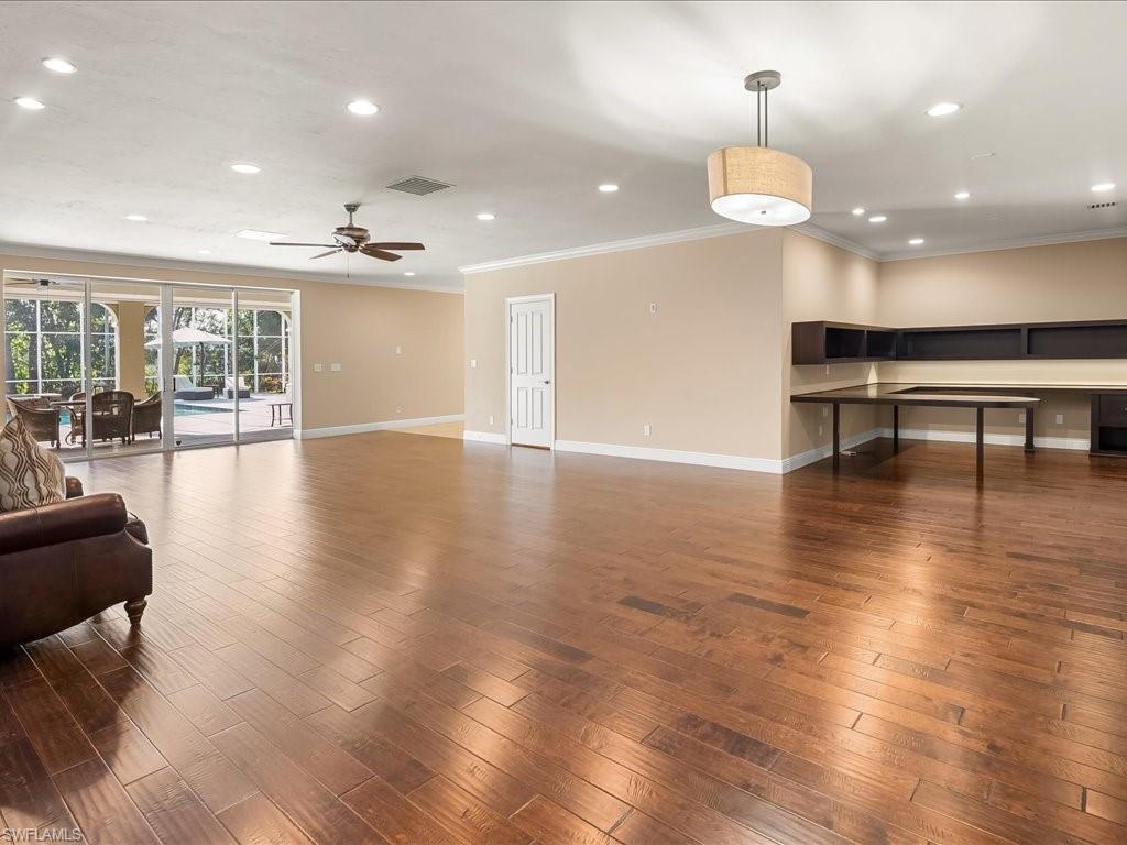 106 Eugenia DR