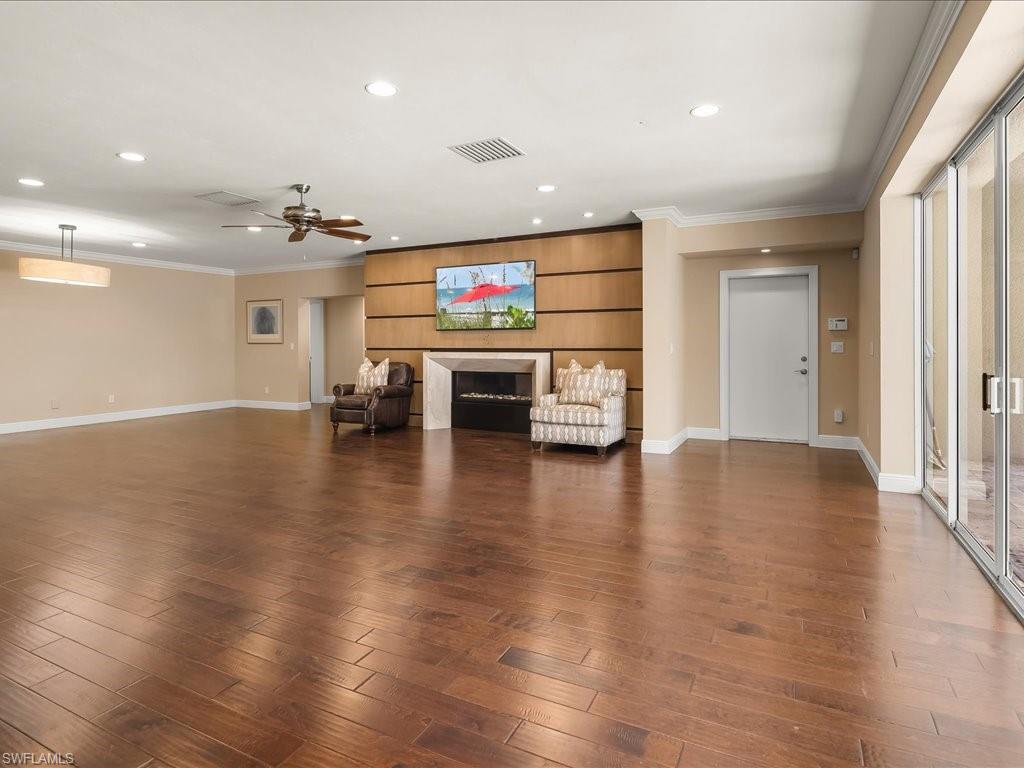 106 Eugenia DR