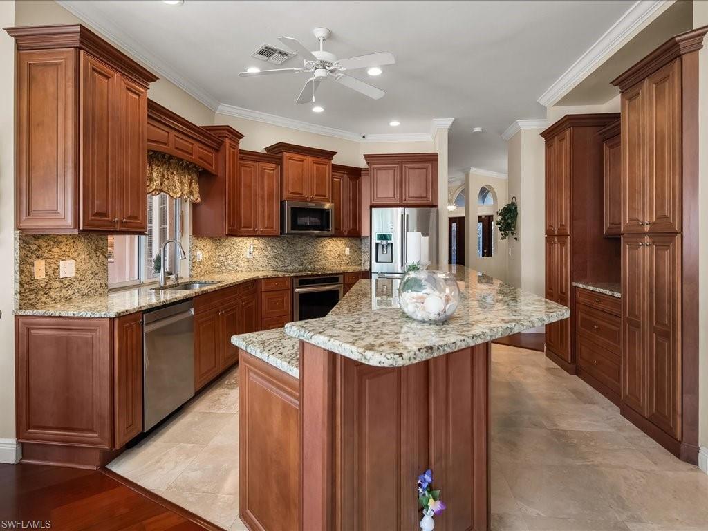 11118 Seminole Palm WAY
