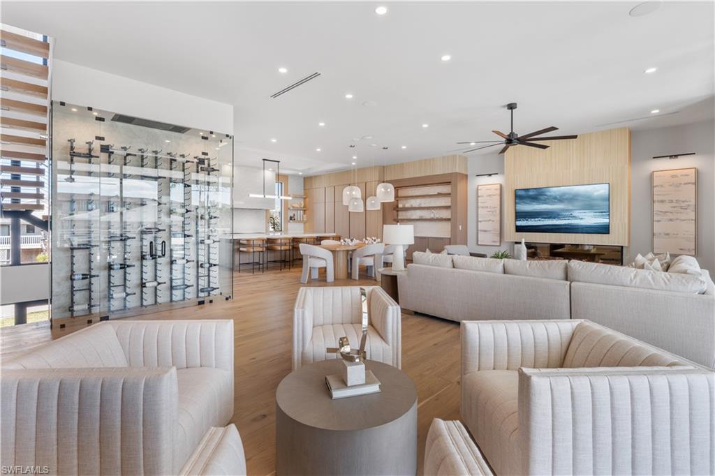 256 Trade Winds AVE