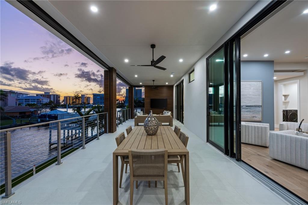 256 Trade Winds AVE