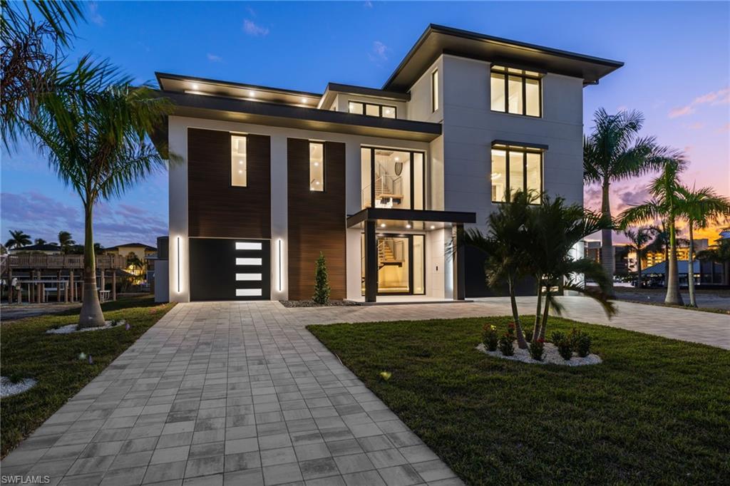 256 Trade Winds AVE