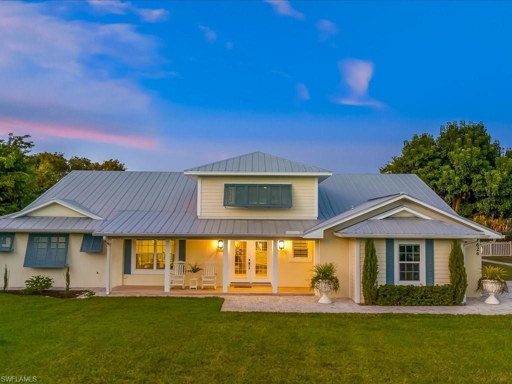 624 Ridge DR