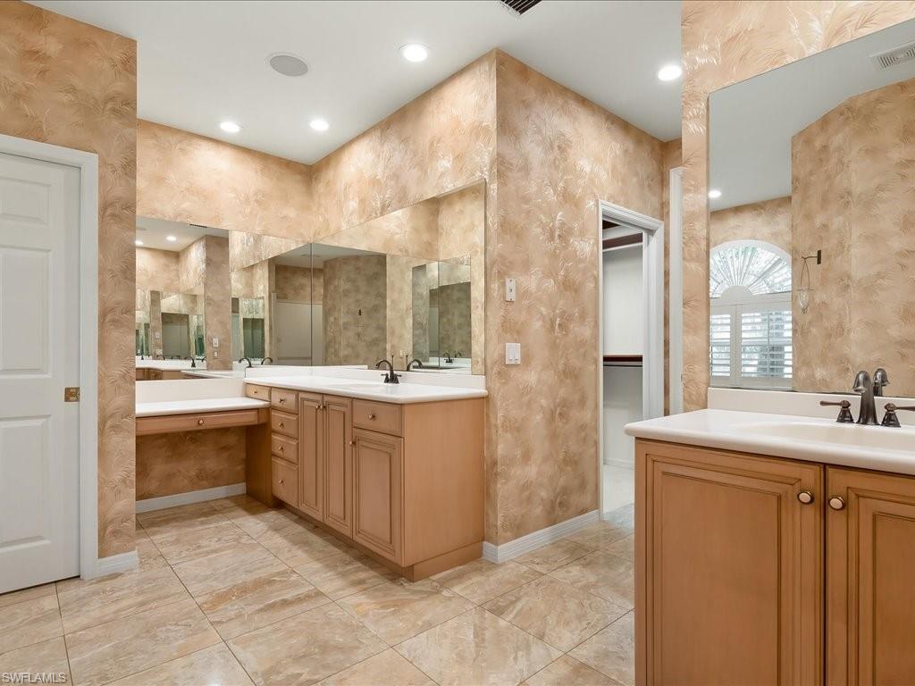 5410 Mahogany Ridge DR