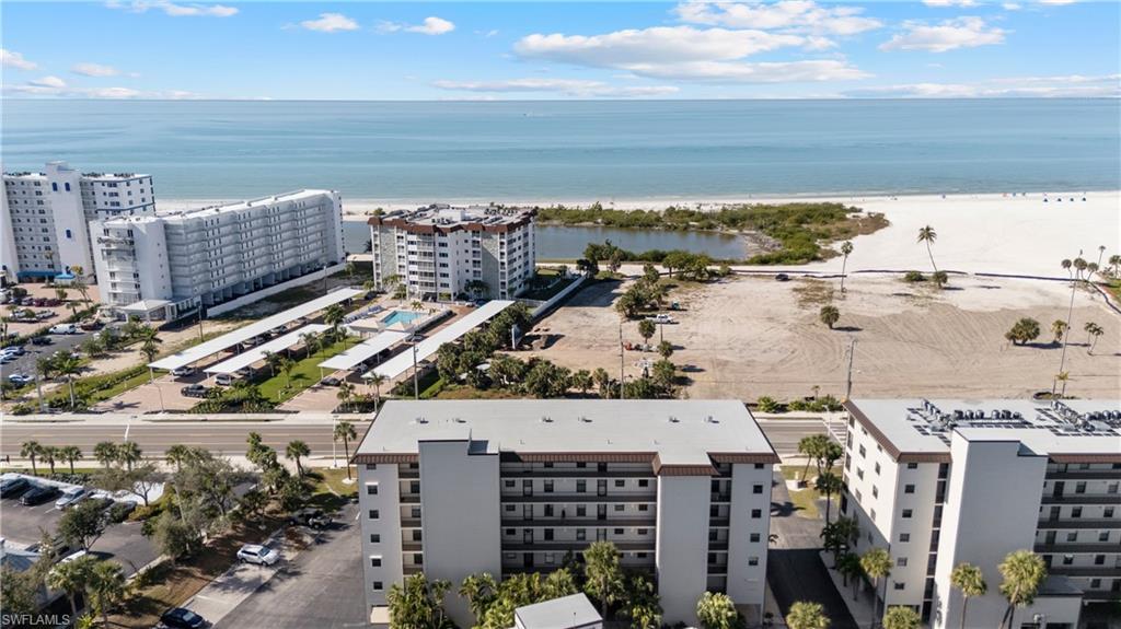 6895 Estero BLVD 552