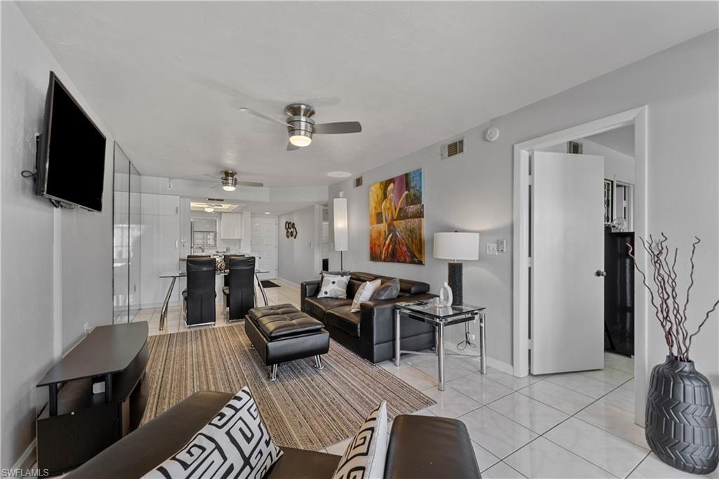 6895 Estero BLVD 552
