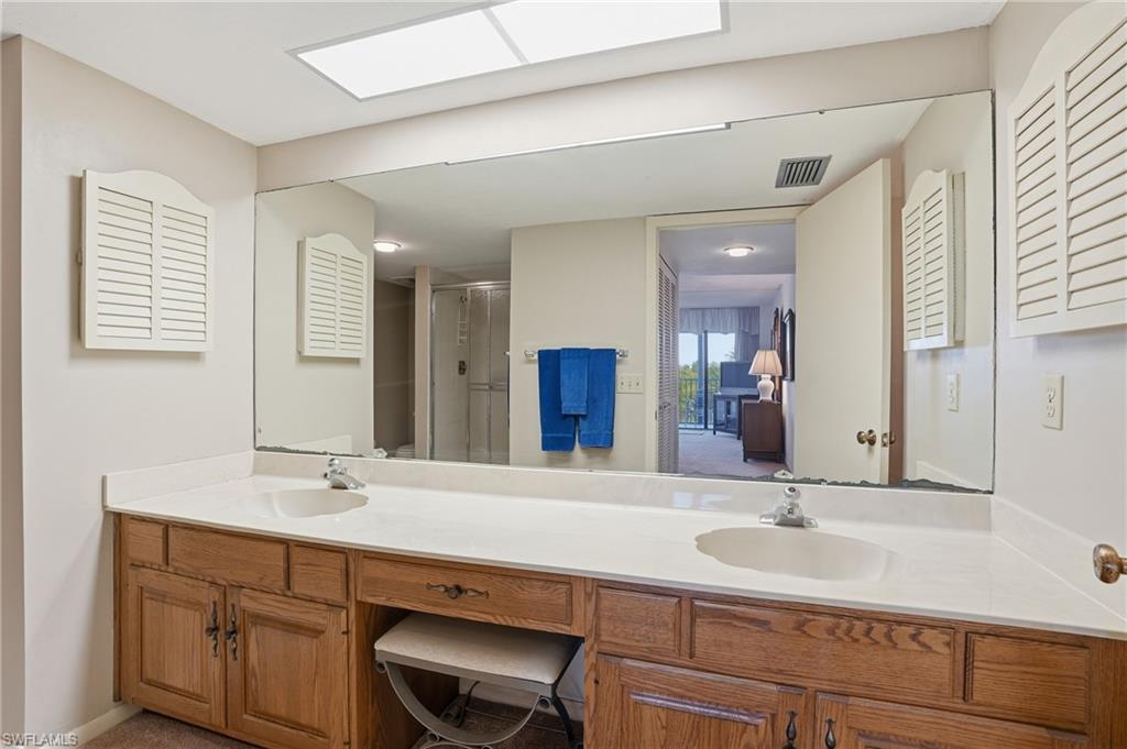 11 Bluebill AVE 203