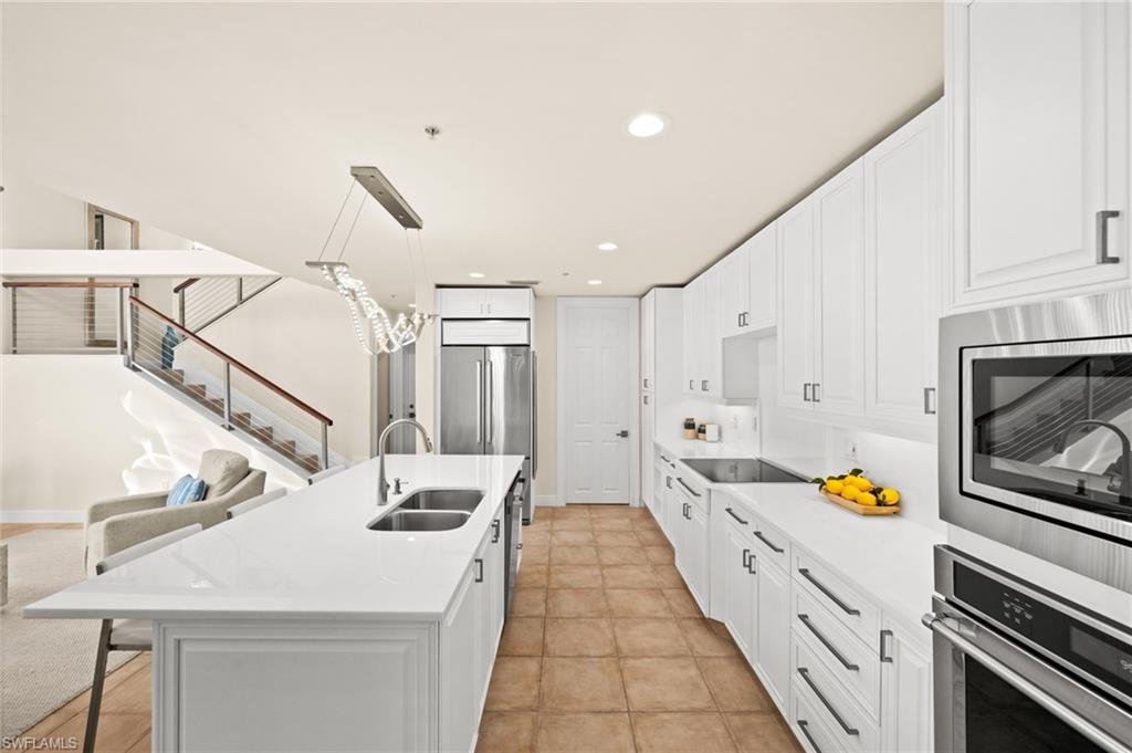 441 4th AVE S 304