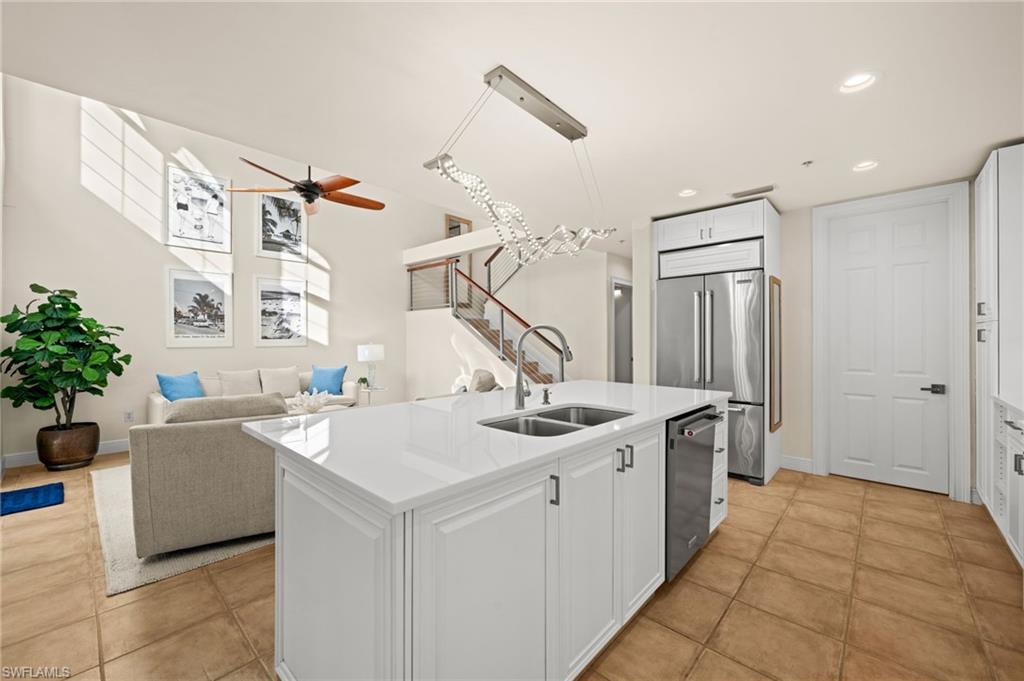 441 4th AVE S 304