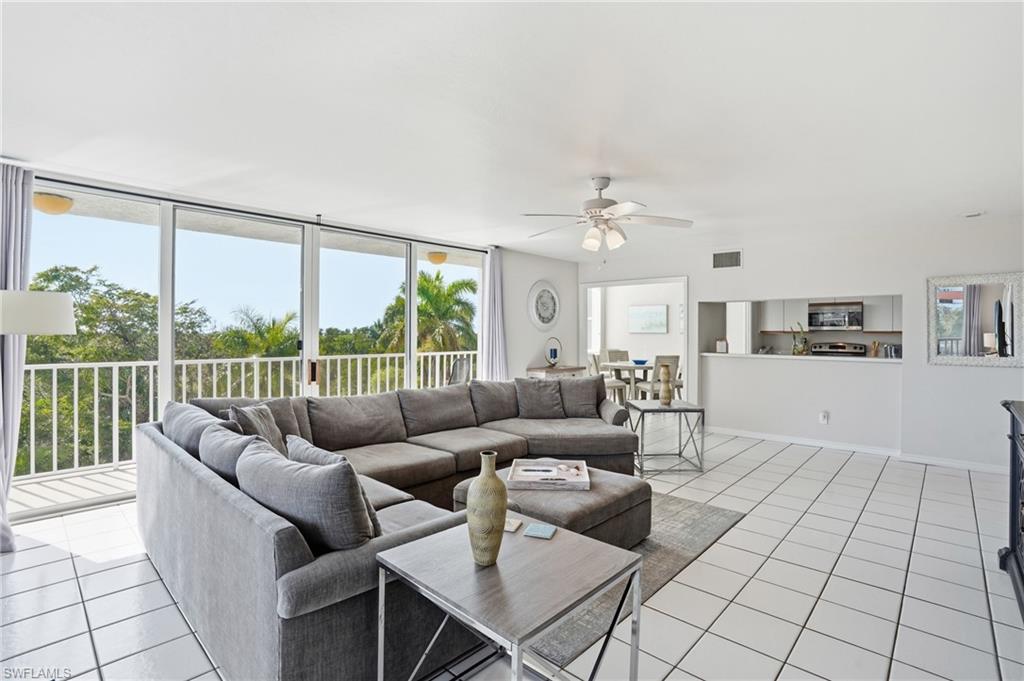5550 Heron Point DR 304