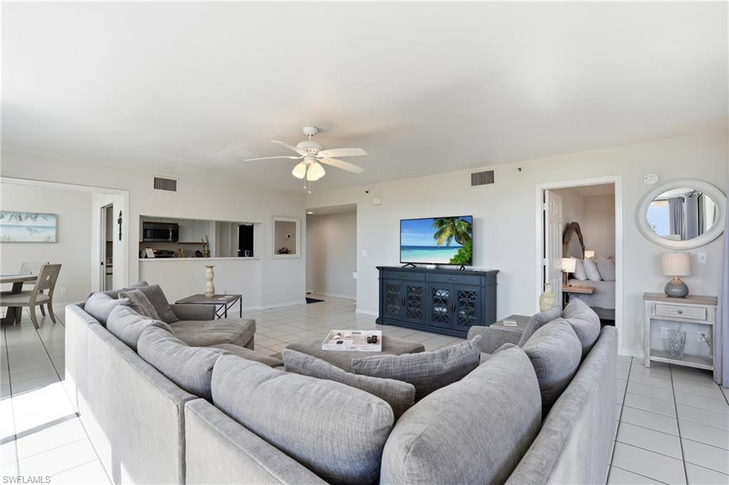 5550 Heron Point DR 304