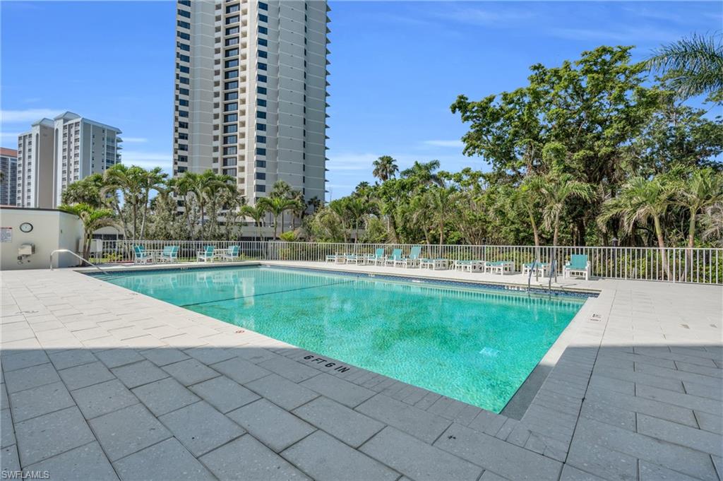 5550 Heron Point DR 304