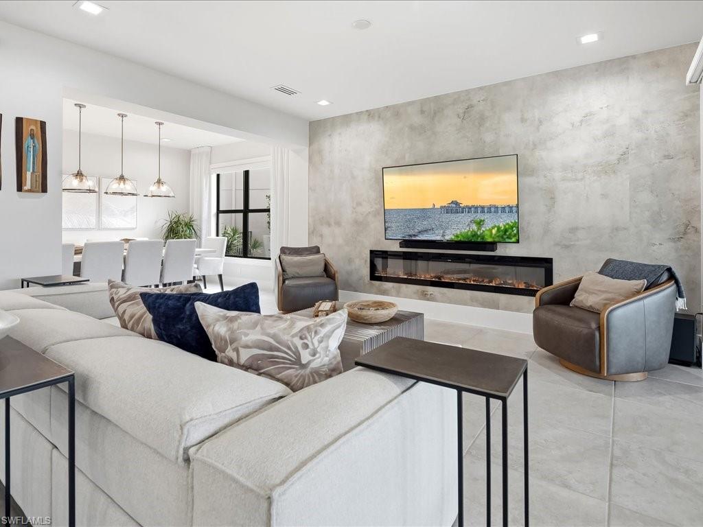 13560 Mandarin CIR