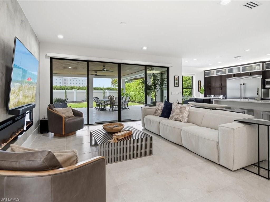 13560 Mandarin CIR