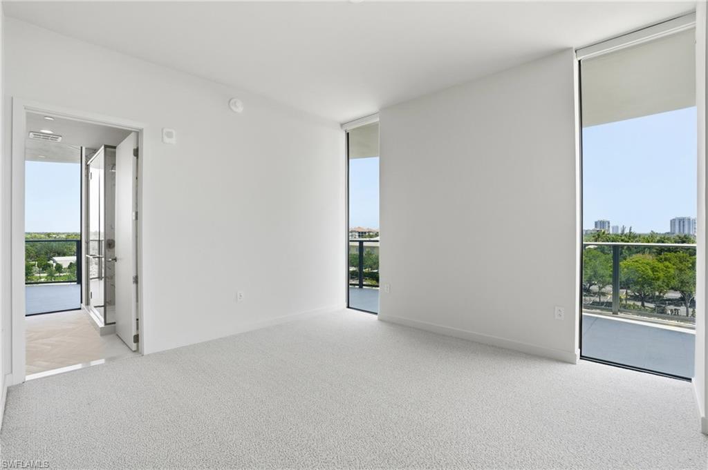 5000 Coconut RD 306S