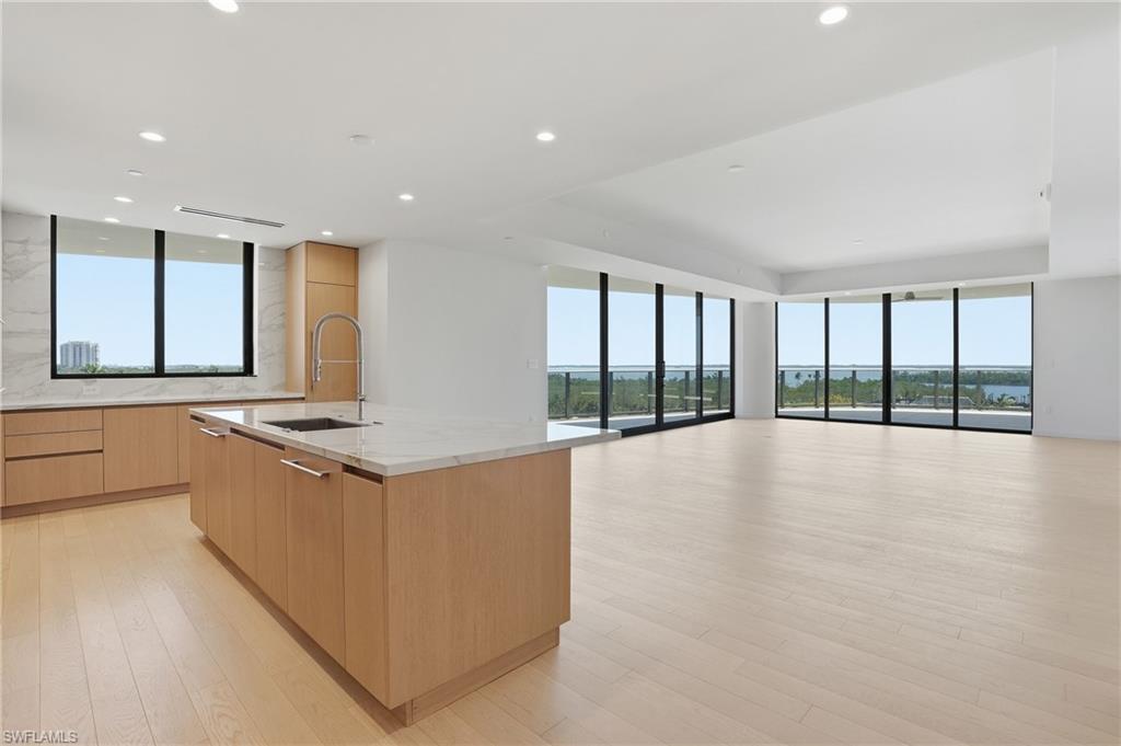 5000 Coconut RD 306S