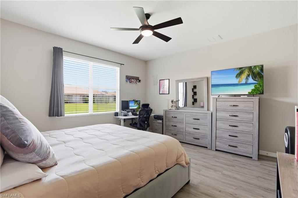 20038 Serre DR