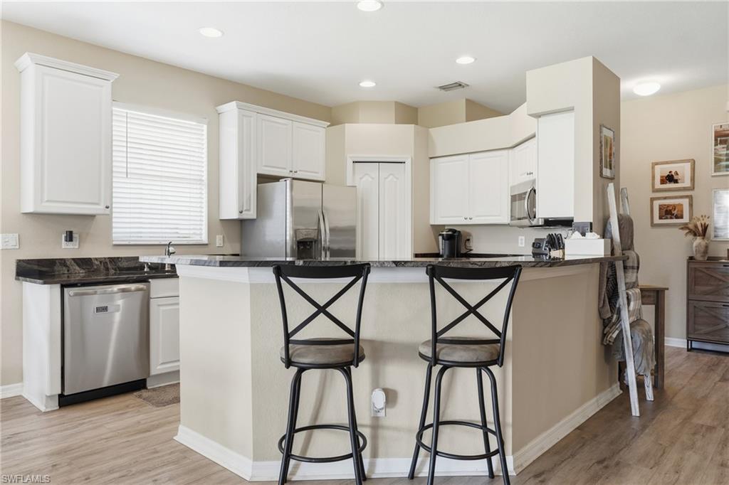 20038 Serre DR