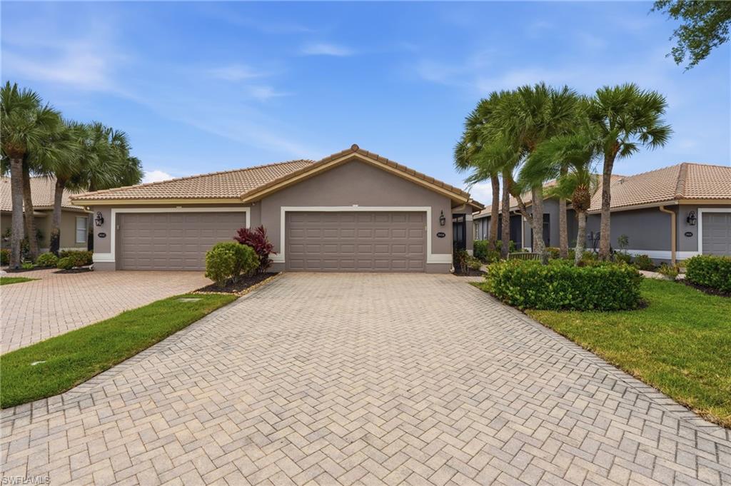 20038 Serre DR