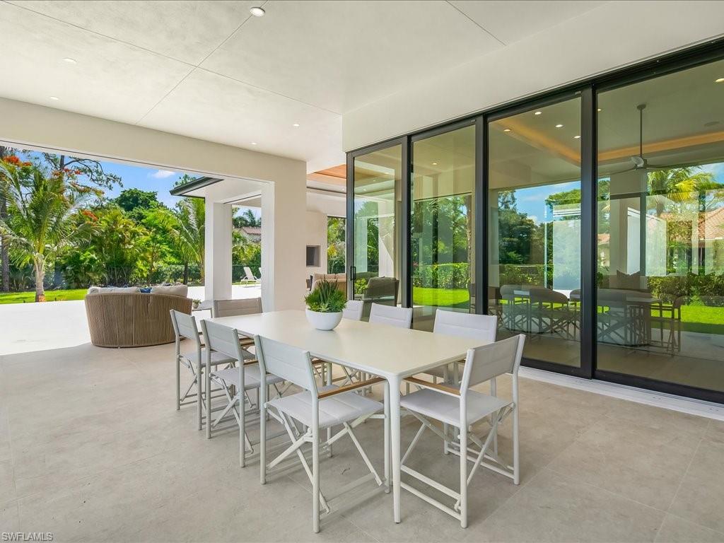 500 Ridge DR
