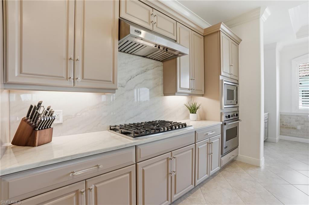 2543 Marquesa Royale LN #4-302