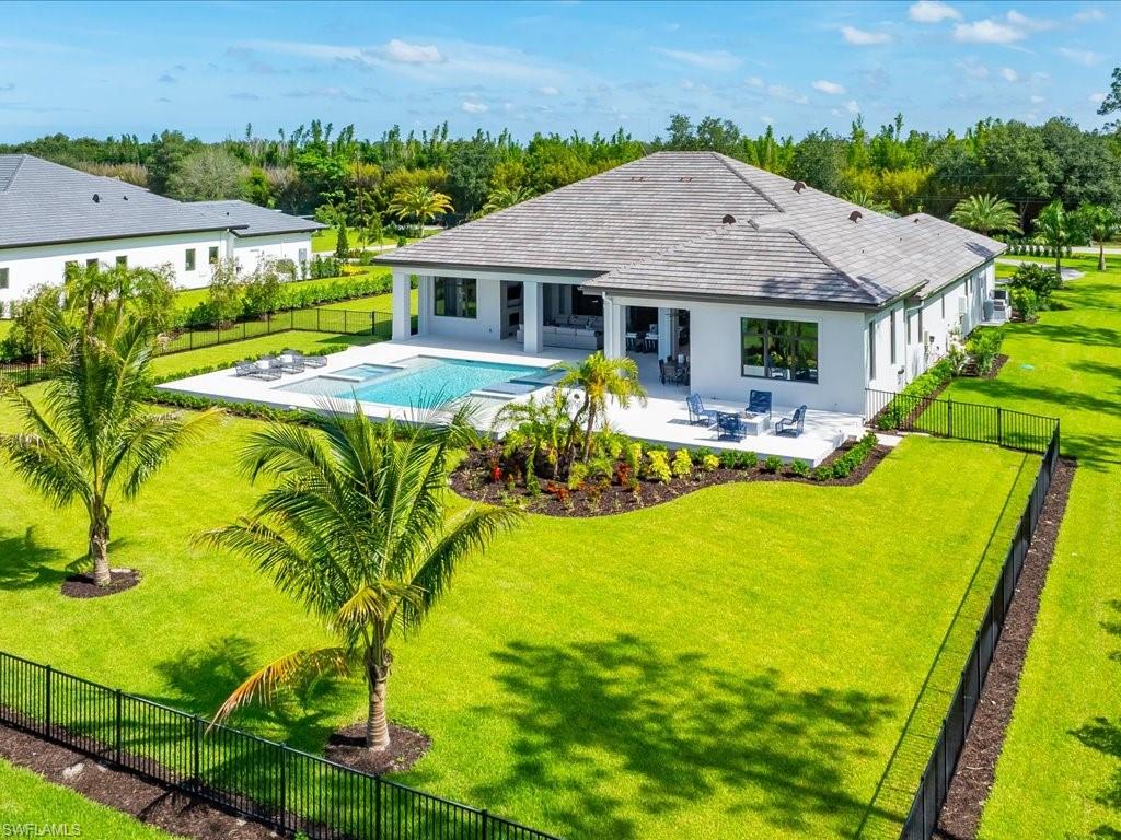 6446 Daniels RD