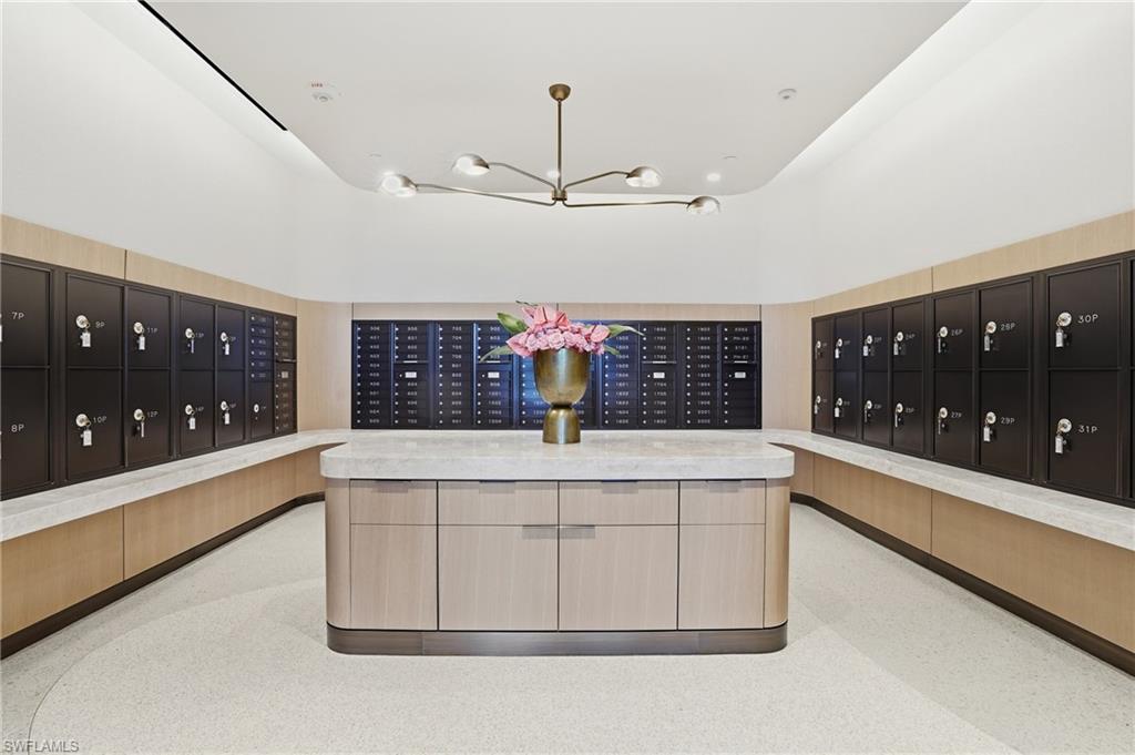5100 Seagrass BLVD 201