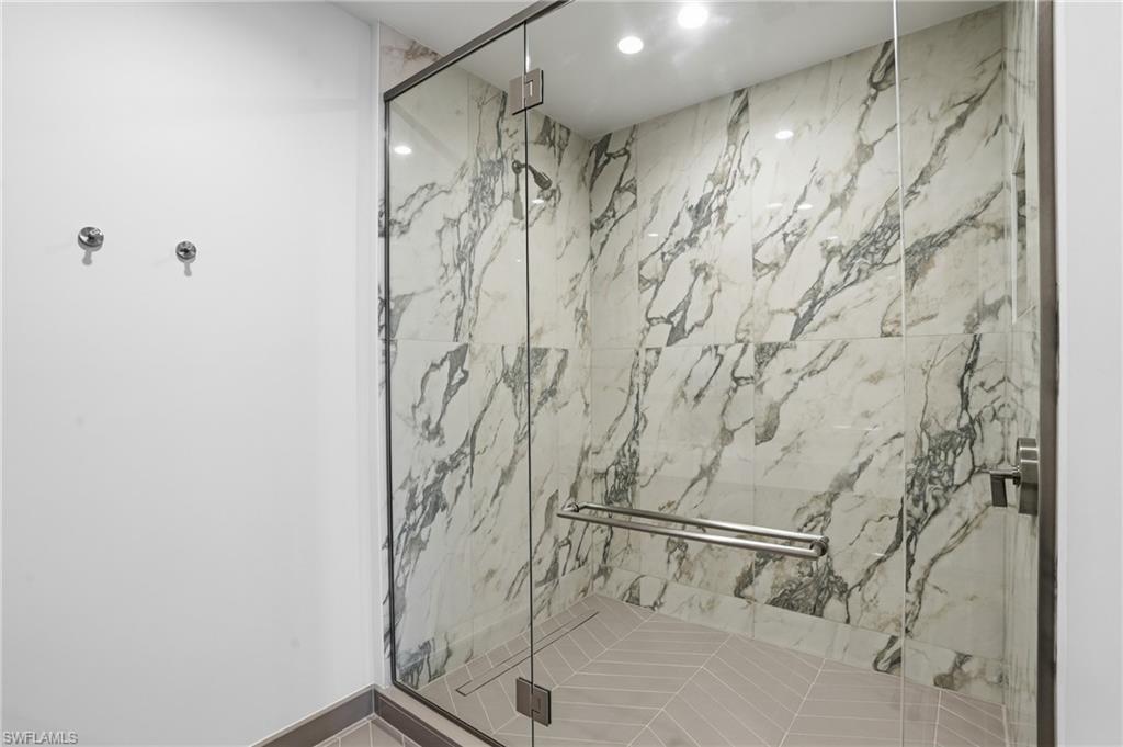 5100 Seagrass BLVD 201